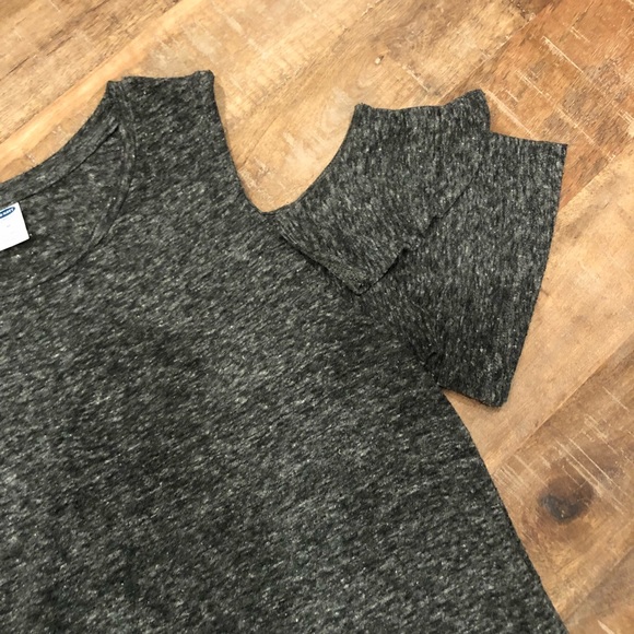 Cold shoulder basic - Picture 3 of 3